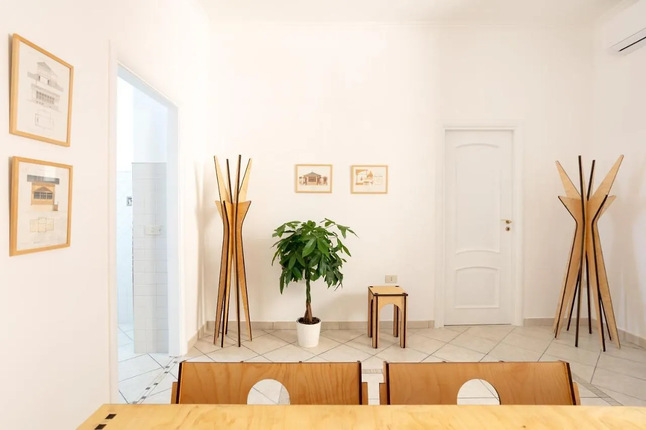 Le Tre Regine Apartment Naples 0*,  Italy