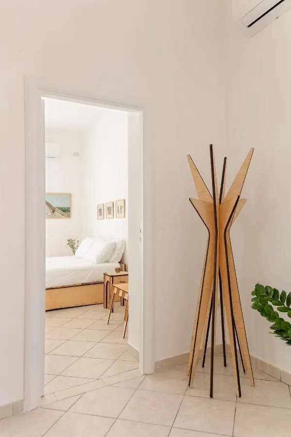 Le Tre Regine Apartment Naples