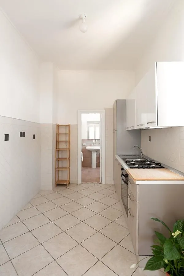Le Tre Regine Apartment Naples